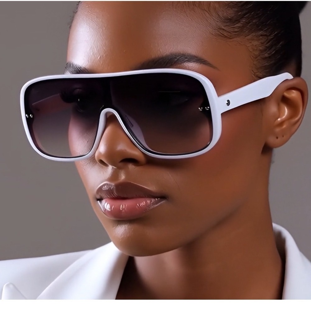 Sunglasses Women Fashion Trendy White Frame UV400‎ Protect Shades Flat Top Gafas